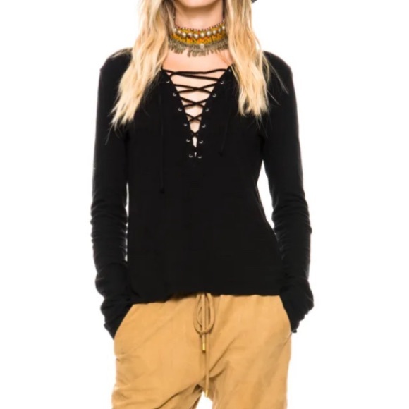 Pam & Gela top size P - Picture 1 of 2